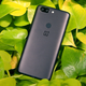 Ilustración para el artículo titulado OnePlus 5T, análisis: el mejor teléfono que hemos probado en relación calidad-precio